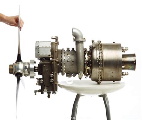 small gas turbine engine. . Small turbine engines for experimental aircraft